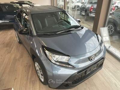 Toyota Aygo 1.0 VVT-i 72 CV 5 porte Active CVT Blu/Azzurro usata Scandiano
