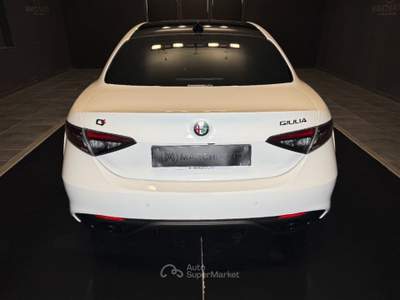 Alfa Romeo Giulia 2.2 Turbodiesel 210 CV AT8 AWD Q4 Veloce Bianco usata Bastia Umbra