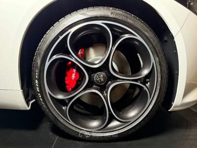 Alfa Romeo Giulia 2.2 Turbodiesel 210 CV AT8 AWD Q4 Veloce Bianco usata Bastia Umbra