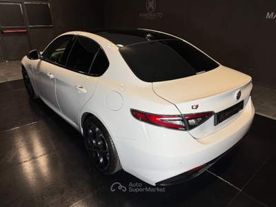 Alfa Romeo Giulia 2.2 Turbodiesel 210 CV AT8 AWD Q4 Veloce Bianco usata Bastia Umbra