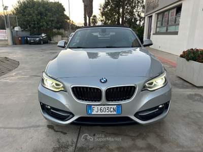 BMW Serie 2 220d 220d Cabrio Sport auto my15 190CV Argento usata Mesagne