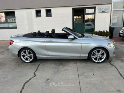 BMW Serie 2 220d 220d Cabrio Sport auto my15 190CV Argento usata Mesagne