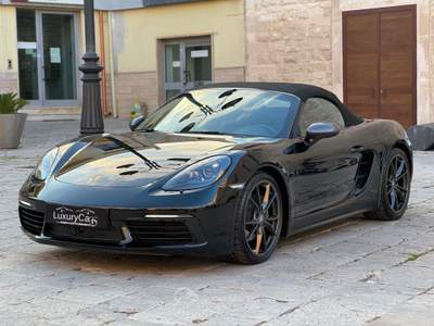 Porsche 718 Spyder Boxster 2.0 T 300 CV PDK Nero usata Santeramo in Colle