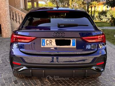 Audi Q3 sportback 35 2.0 tdi s line edition s-tronic Blu/Azzurro usata Fisciano