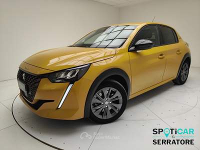 Peugeot 208 NUOVA e- Allure Pack 100kW Giallo usata Erba