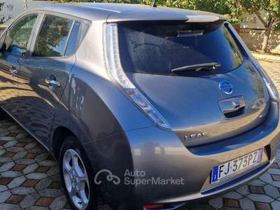 Nissan Leaf Tekna 30KWh Grigio usata Terlizzi