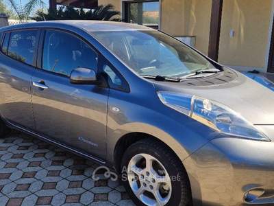 Nissan Leaf Tekna 30KWh Grigio usata Terlizzi