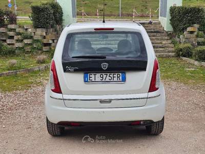 Lancia Musa 1.3 MJT DIESEL 95CV usata Pesaro