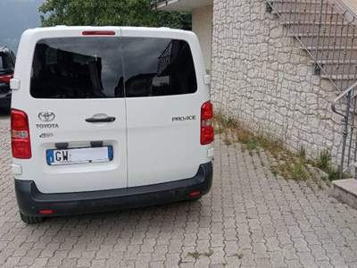Toyota Proace Vendo anzi Svendo Toyota Proace lounge a 9 posti del 2018  Bianco usata Predaia