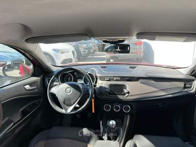 Alfa Romeo Giulietta 1.6 JTDm-2 105 CV Distinctive Rosso usata Oderzo