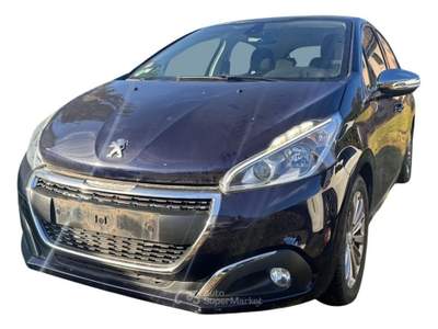 Peugeot 208 1° serie PureTech 82 5 porte Allure Nero usata Oderzo