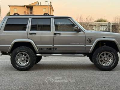 Jeep Cherokee Cherokee 5p 2.5 td Limited Argento usata Fiumicino