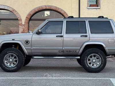 Jeep Cherokee Cherokee 5p 2.5 td Limited Argento usata Fiumicino