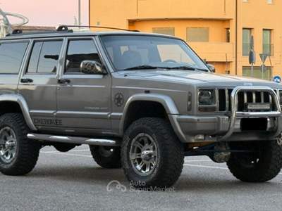 Jeep Cherokee Cherokee 5p 2.5 td Limited Argento usata Fiumicino