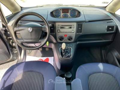 Lancia Musa 1.4 16V GPL Oro Plus Grigio usata Altidona