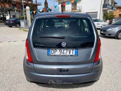 Lancia Musa 1.4 16V GPL Oro Plus Grigio usata Altidona