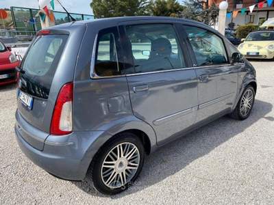 Lancia Musa 1.4 16V GPL Oro Plus Grigio usata Altidona