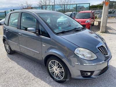 Lancia Musa 1.4 16V GPL Oro Plus Grigio usata Altidona