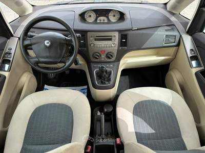 Lancia Musa 1.9 Multijet Oro Rosso usata Altidona