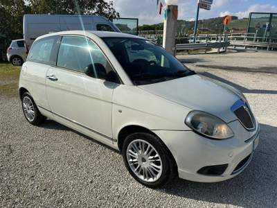 Lancia Ypsilon 1.3 MJT 75 CV Diva usata Altidona
