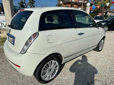 Lancia Ypsilon 1.3 MJT 75 CV Diva usata Altidona
