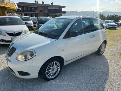 Lancia Ypsilon 1.3 MJT 75 CV Diva usata Altidona Lancia Ypsilon 1.3 MJT 75 CV Diva usata Altidona