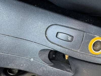 Renault Clio 1.2 16V 5 porte Confort Grigio usata Altidona