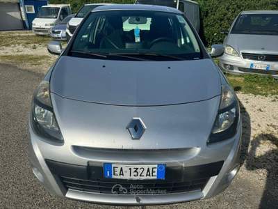 Renault Clio 1.2 16V 5 porte Confort Grigio usata Altidona