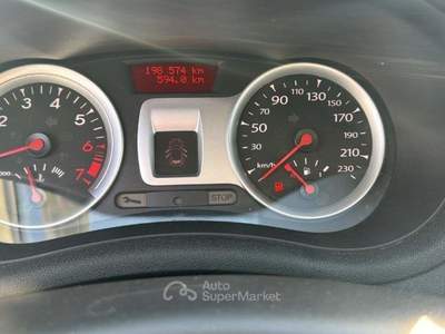 Renault Clio 1.2 16V 5 porte Confort Grigio usata Altidona