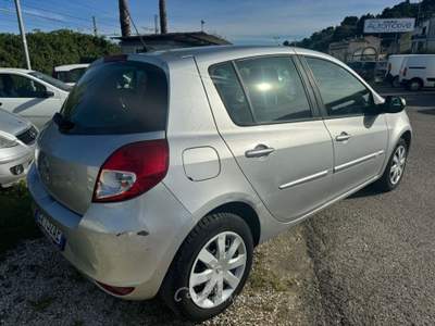 Renault Clio 1.2 16V 5 porte Confort Grigio usata Altidona
