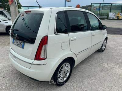 Lancia Musa 1.4 8V Ecochic (GPL) Gold Bianco usata Altidona