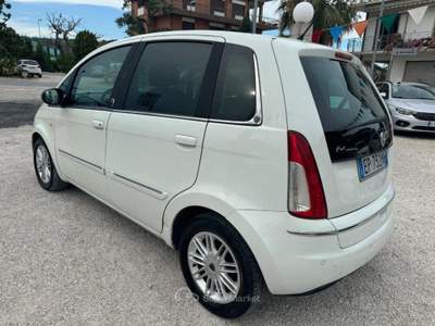 Lancia Musa 1.4 8V Ecochic (GPL) Gold Bianco usata Altidona