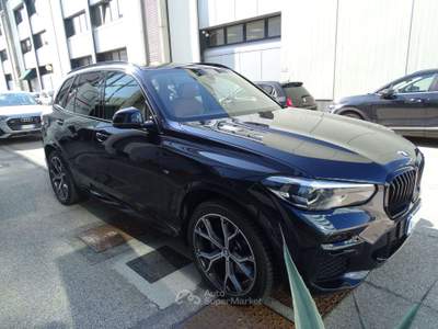 BMW X5 X5 X5 xdrive30d mhev 48V Msport auto Blu/Azzurro usata Padova