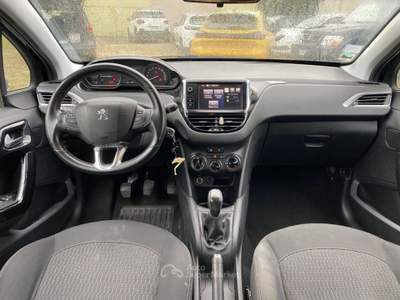 Peugeot 208 5 porte Like Nero usata Oderzo