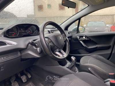 Peugeot 208 5 porte Like Nero usata Oderzo
