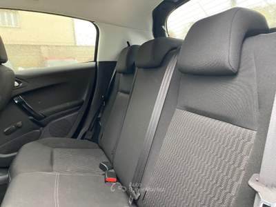 Peugeot 208 5 porte Like Nero usata Oderzo