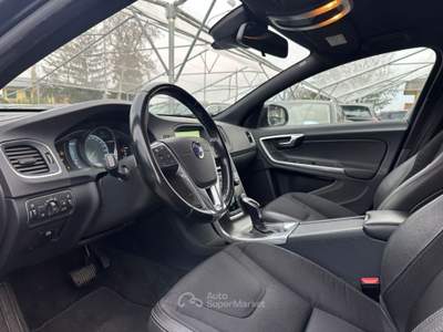 Volvo V60 Cross Country D3 Geartronic Momentum Grigio usata Oderzo