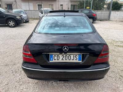 Mercedes-Benz Classe E E 320 CDI cat Avantgarde Nero usata Castellana Grotte