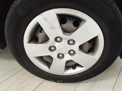 Kia Venga 1.4 CRDi 90CV Cool Grigio usata Torino