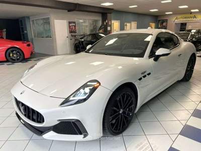 Maserati GranTurismo V6 550 CV AWD Trofeo IVA ESP. Bianco usata Besozzo