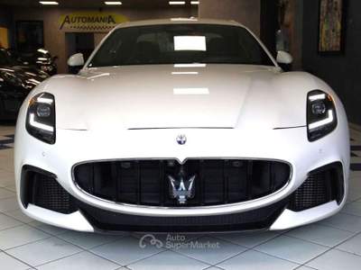 Maserati GranTurismo V6 550 CV AWD Trofeo IVA ESP. Bianco usata Besozzo