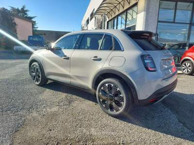 Fiat 600 Hybrid 145 CV DCT MHEV La Prima PREZZO REALE! Beige usata GRASSOBBIO