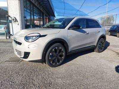 Fiat 600 Hybrid 145 CV DCT MHEV La Prima PREZZO REALE! Beige usata GRASSOBBIO
