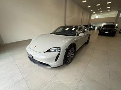 Porsche Taycan 4 Cross Turismo Grigio usata Savona