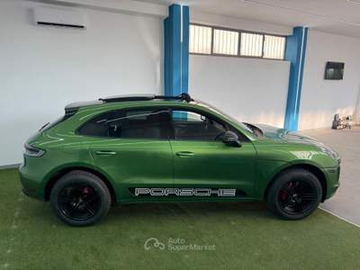 Porsche Macan 2.0 Verde usata San Sebastiano al Vesuvio