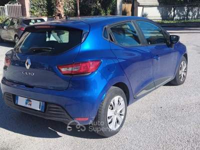 Renault Clio TCe 12V 90 CV GPL 5 porte Life Blu/Azzurro usata Mugnano del Cardinale