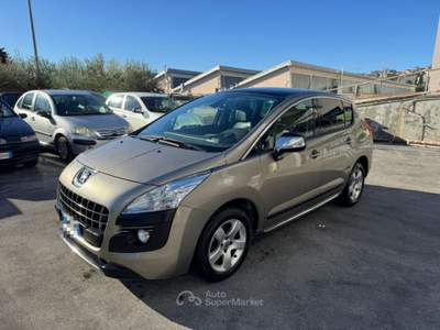 Peugeot 3008 1.6 e-HDi 112CV cambio robotizzato S.&S. Business Grigio usata Recanati