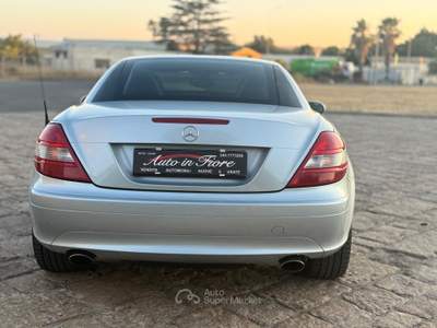 Mercedes-Benz SLK MERCEDES-BENZ SLK 200 KOMPRESSOR Argento usata Ginosa