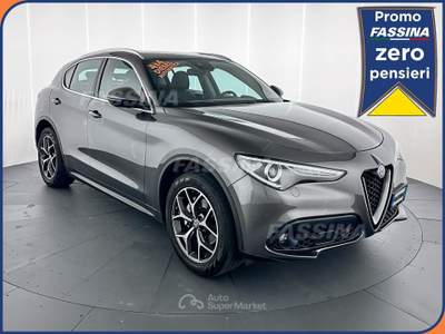Alfa Romeo Stelvio Stelvio 2.2 Turbodiesel 180 CV AT8 Q4 Executive Grigio usata Milano