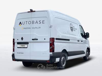 Renault Master Nuovo E-Tech electric FG TA L2H2 T35 long range AC22/DC130 Bianco usata Albignasego